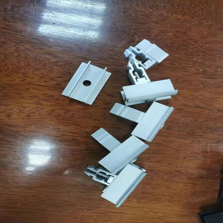 Uw deskundige partner voor midden- en eindklemmen